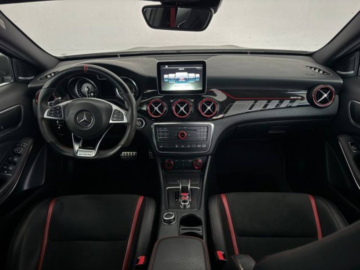 Mercedes-Benz GLA SUV 45 AMG 4Matic (7)