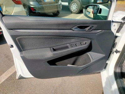 Volkswagen Golf Variant 1.5 TGI DSG Style (15)