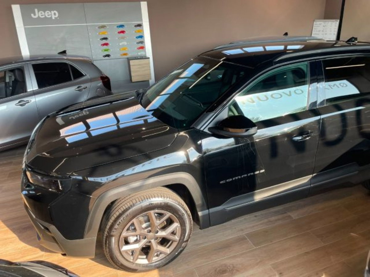Jeep Compass 1.2 turbo 48V e-hybrid Altitude fwd 145cv edct6 (2)