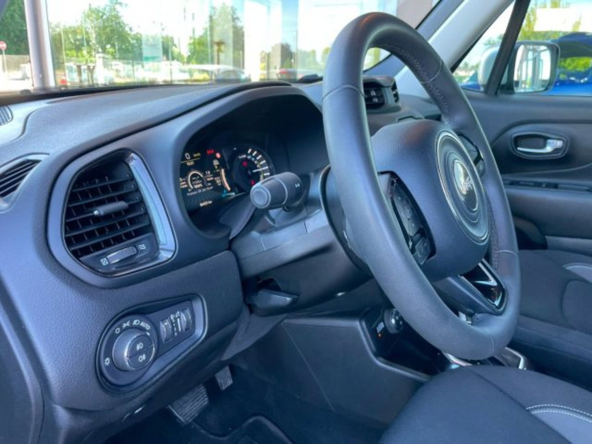 Jeep Renegade 1.3 T4 190CV PHEV 4xe AT6 Limited (10)
