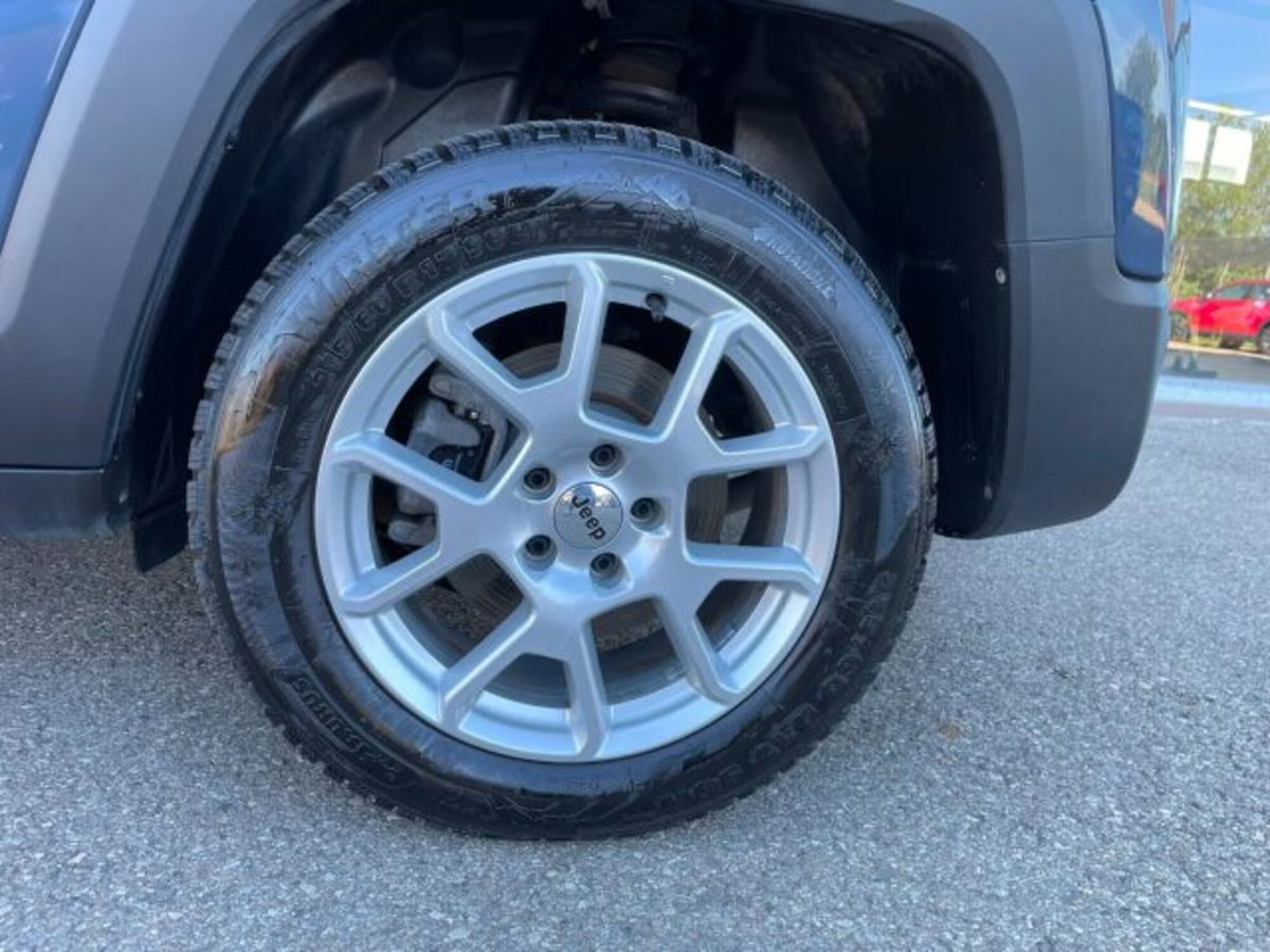 Jeep Renegade 1.3 T4 190CV PHEV 4xe AT6 Limited (11)