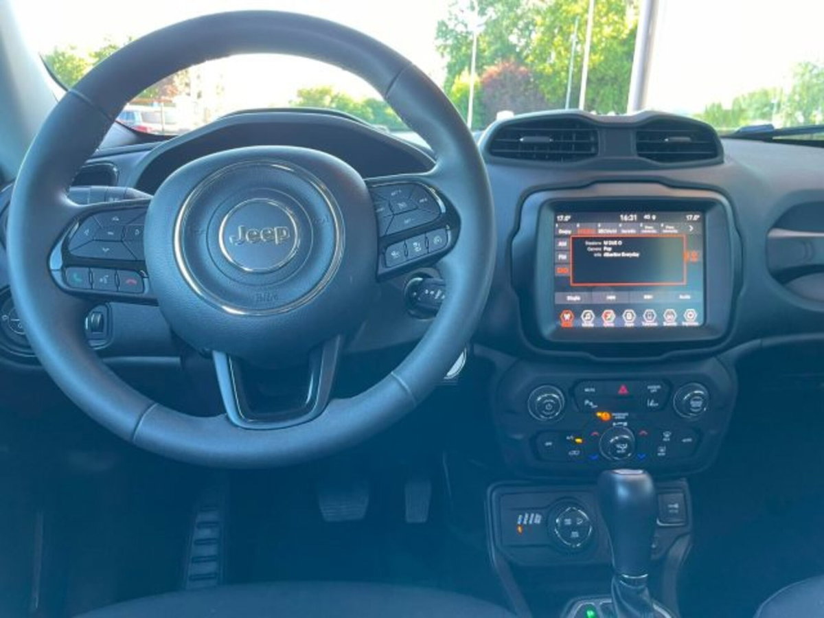 Jeep Renegade 1.3 T4 190CV PHEV 4xe AT6 Limited (8)