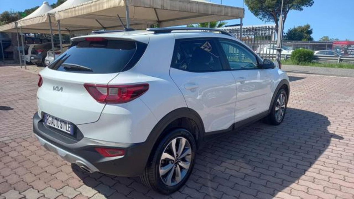 Kia Stonic 1.2 DPI Style (7)