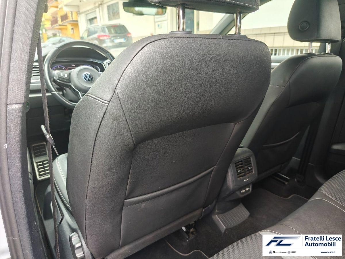 Volkswagen T-Roc 2.0 tdi Sport 150cv dsg (11)