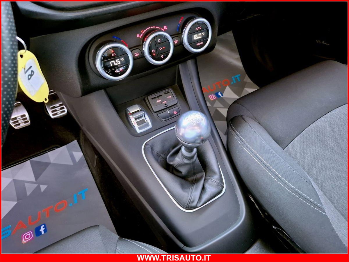 Alfa Romeo Giulietta 2.0 JTDm Giulietta 150cv (16)