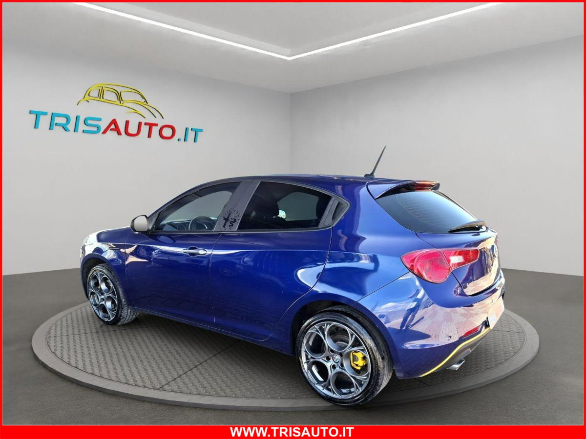 Alfa Romeo Giulietta 2.0 JTDm Giulietta 150cv (2)