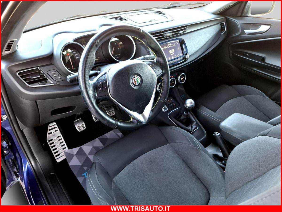 Alfa Romeo Giulietta 2.0 JTDm Giulietta 150cv (5)