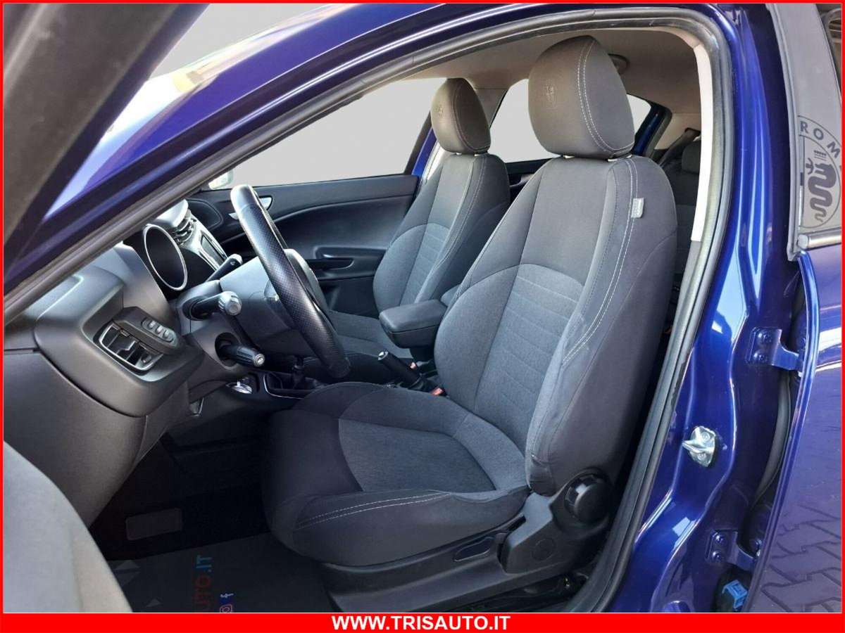 Alfa Romeo Giulietta 2.0 JTDm Giulietta 150cv (9)