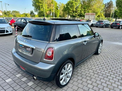 MINI Mini 1.6 16V Cooper (7)