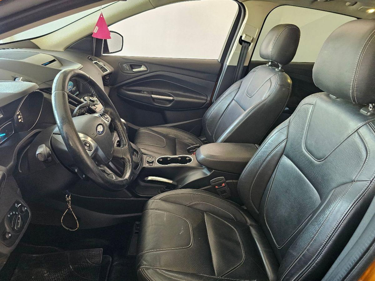 Ford Kuga 2.0 TDCI 180 CV S&S 4WD Powershift Titanium X (15)