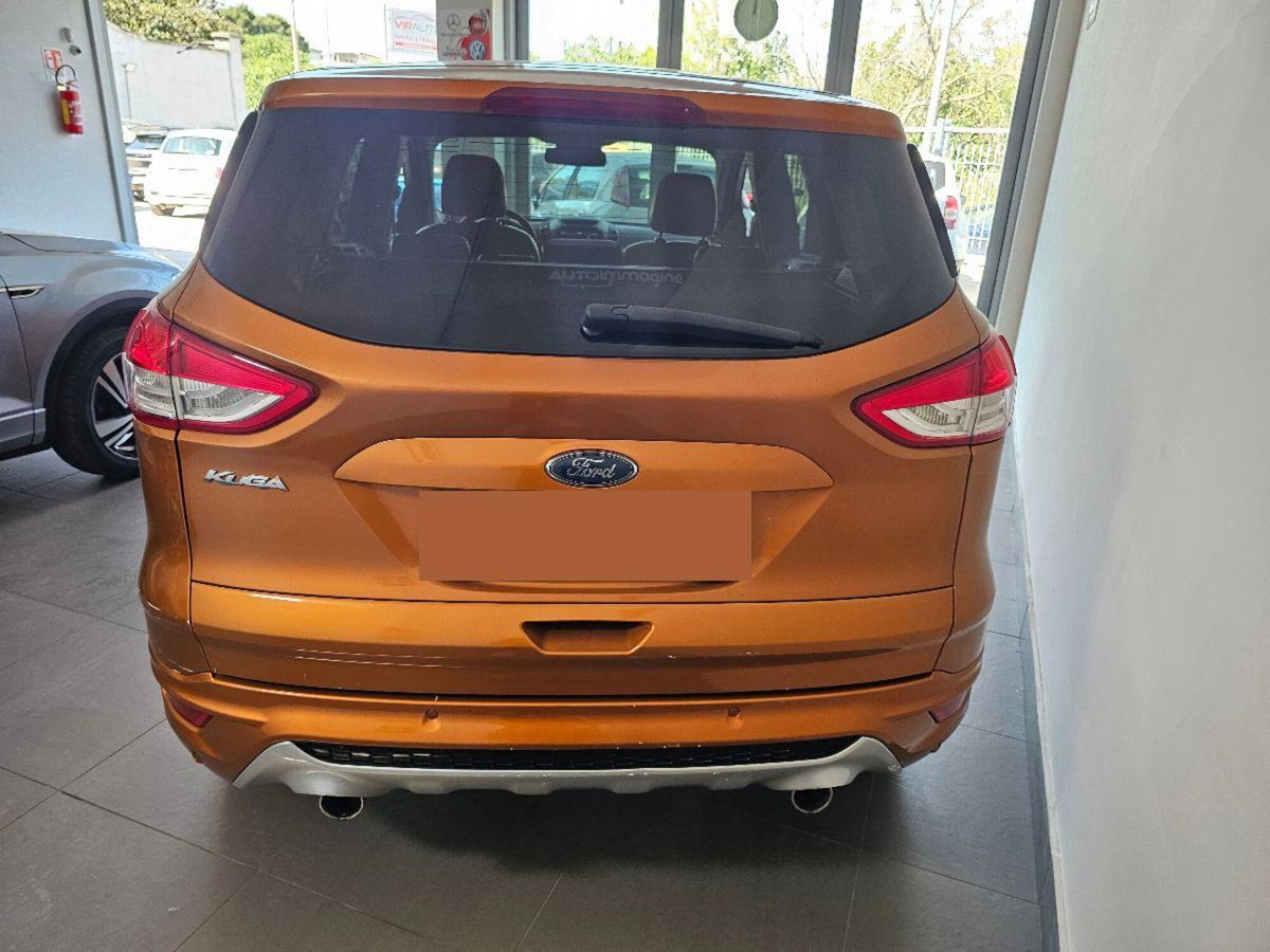 Ford Kuga 2.0 TDCI 180 CV S&S 4WD Powershift Titanium X (5)