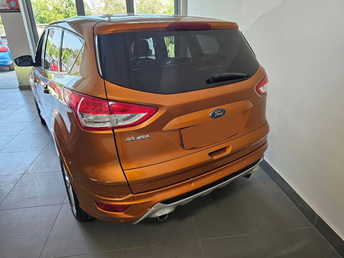 Ford Kuga 2.0 TDCI 180 CV S&S 4WD Powershift Titanium X (6)
