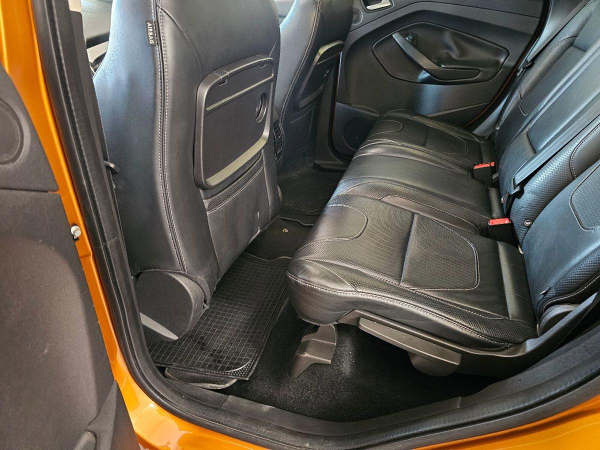 Ford Kuga 2.0 TDCI 180 CV S&S 4WD Powershift Titanium X (9)
