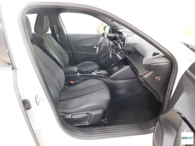 Peugeot 2008 BlueHDi 130 S&S EAT8 Allure Pack (11)