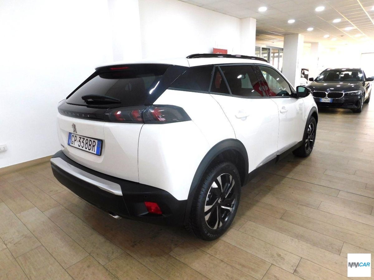Peugeot 2008 BlueHDi 130 S&S EAT8 Allure Pack (3)