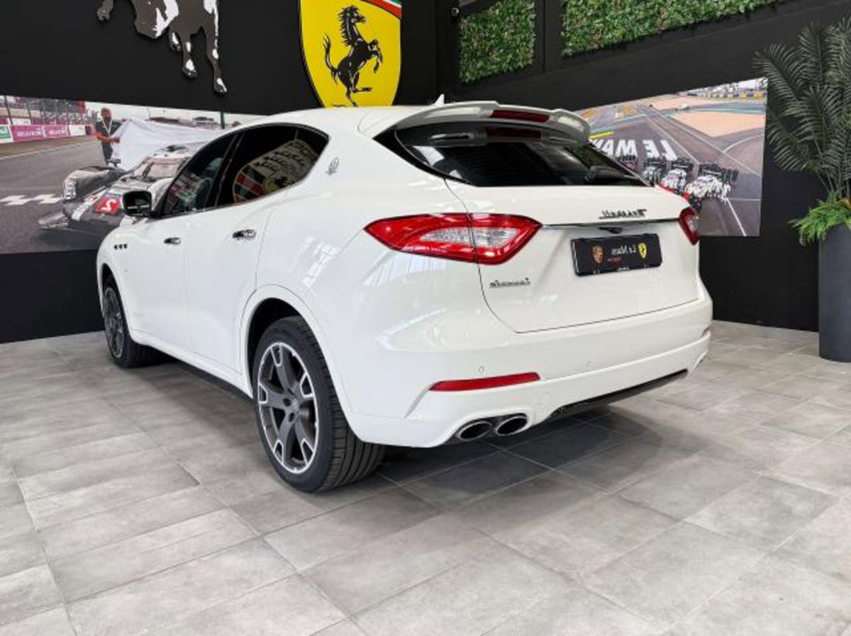 Maserati Levante Levante 3.0 V6 Modena Ultima 430cv auto (7)