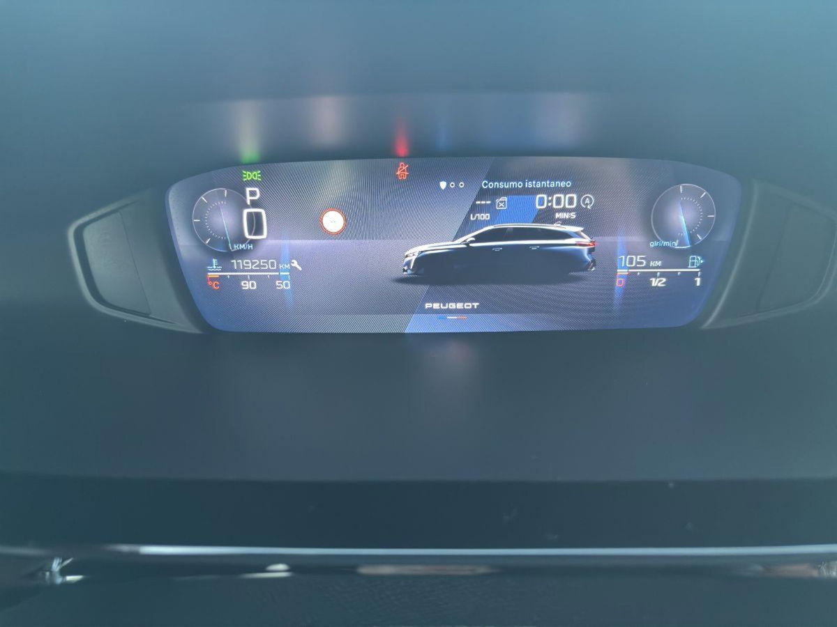 Peugeot 308 SW BlueHDi 130 S&S EAT6 Allure (14)
