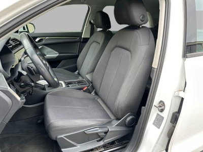 Audi Q3 35 TDI quattro S tronic Business (11)