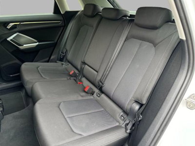 Audi Q3 35 TDI quattro S tronic Business (12)