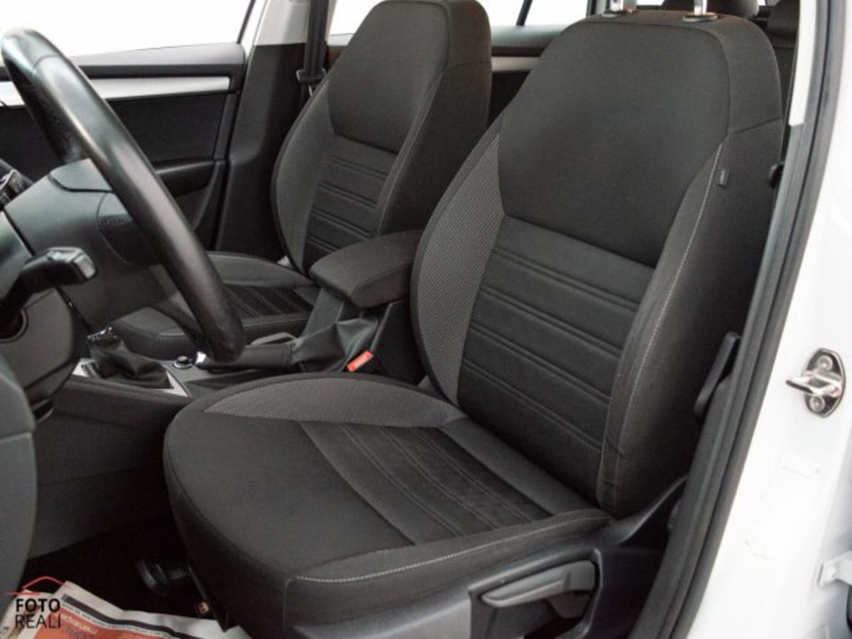 Skoda Octavia Station Wagon 1.5 G-TEC DSG Wagon Ambition (10)