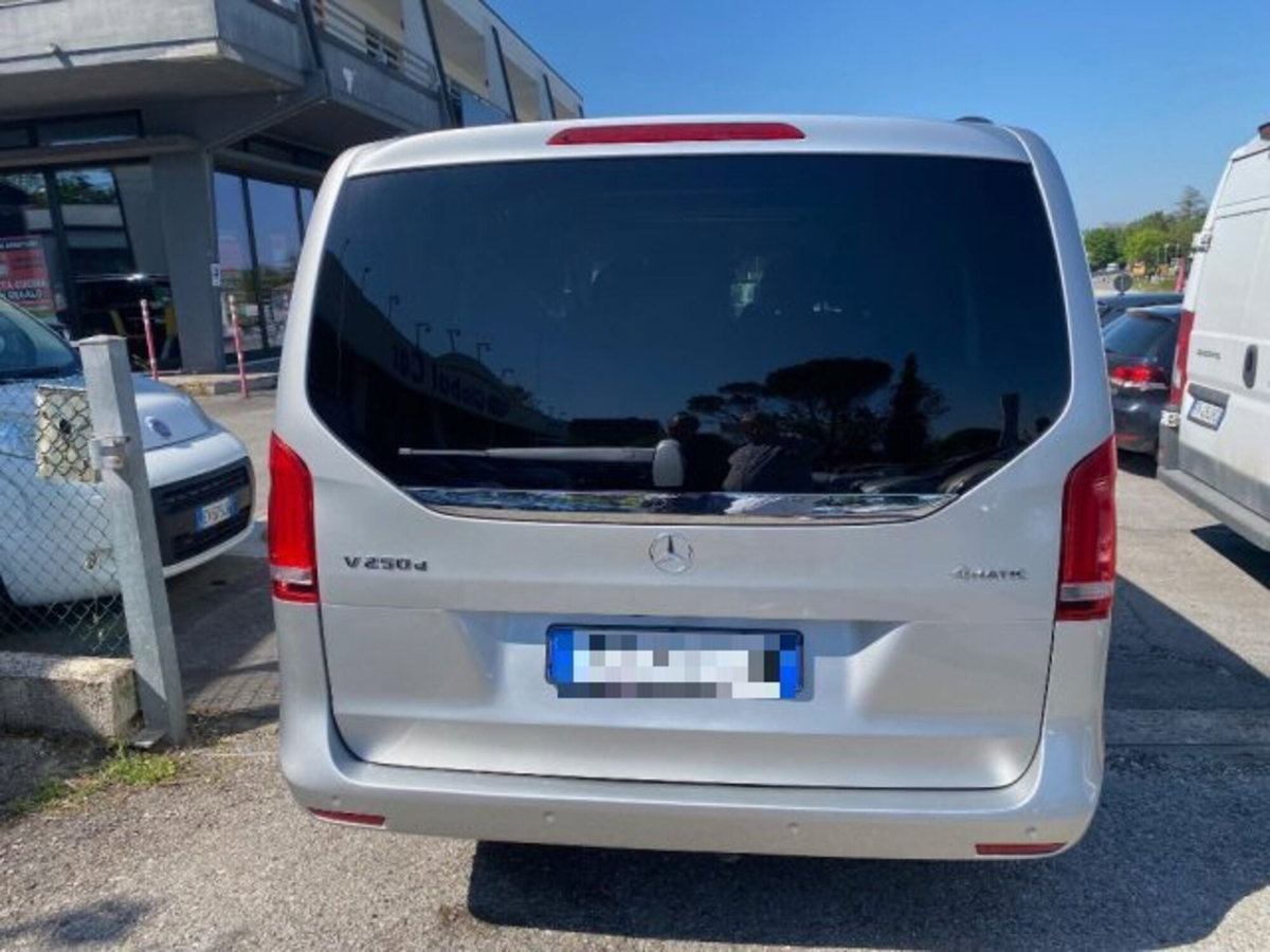 Mercedes-Benz Classe V 250 d Automatic 4Matic Sport Long (4)