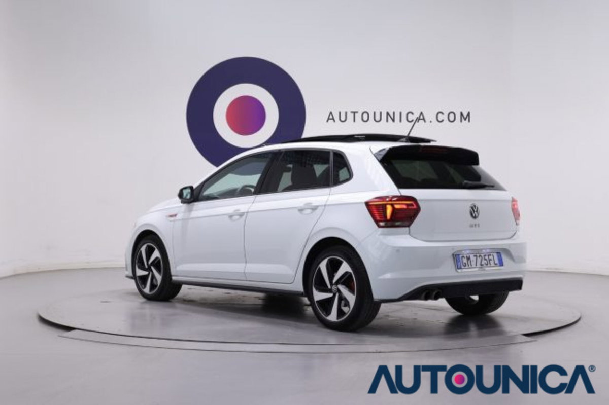 Volkswagen Polo 2.0 TSI DSG GTI BlueMotion Technology (17)