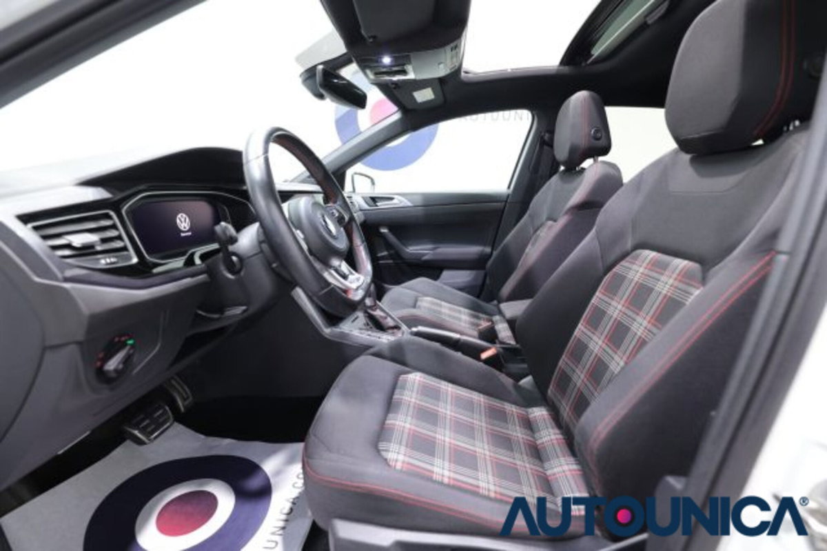 Volkswagen Polo 2.0 TSI DSG GTI BlueMotion Technology (20)