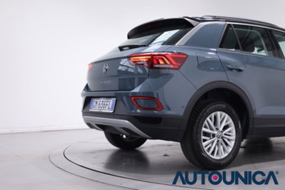 Volkswagen T-Roc 1.5 tsi Life dsg (14)