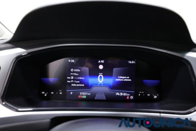 Volkswagen T-Roc 1.5 tsi Life dsg (8)