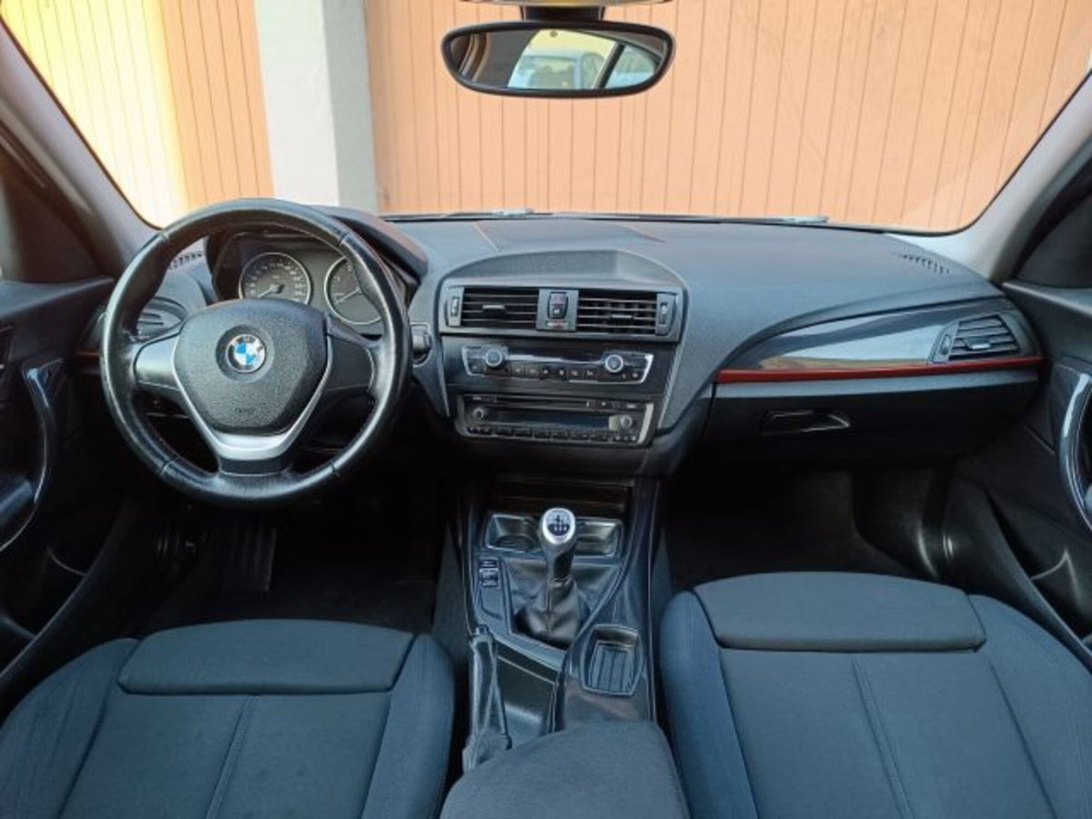 BMW Serie 1 116d 2.0 116CV cat 5 porte Attiva DPF (12)