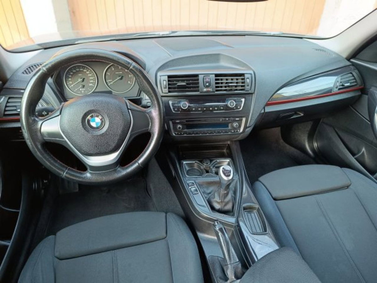 BMW Serie 1 116d 2.0 116CV cat 5 porte Attiva DPF (2)