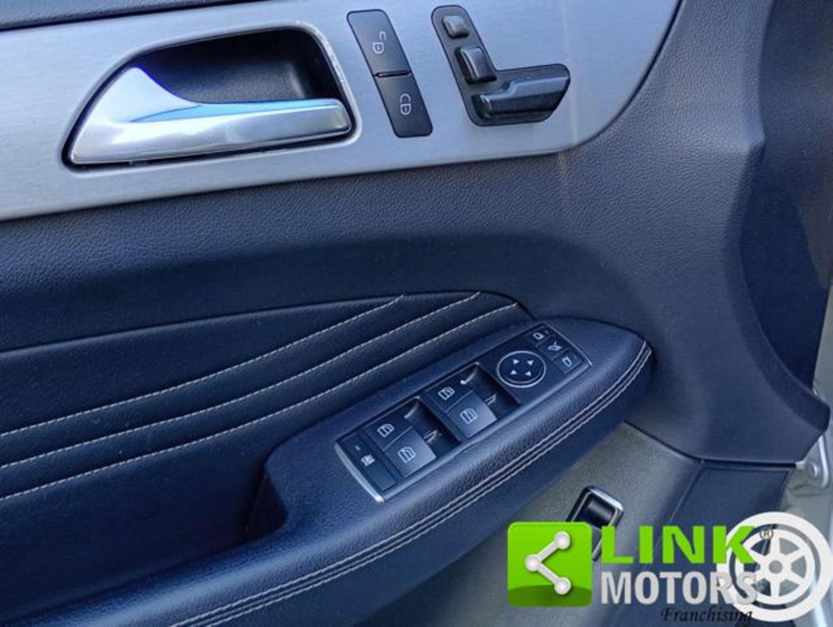 Mercedes-Benz Classe ML 250 BlueTEC 4Matic Premium (15)