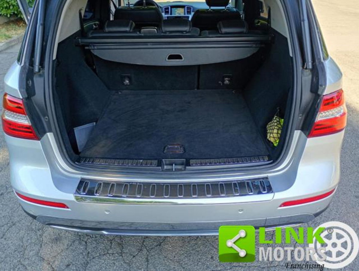 Mercedes-Benz Classe ML 250 BlueTEC 4Matic Premium (17)