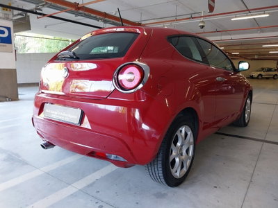 Alfa Romeo MiTo 1.6 JTDm 16V Distinctive Sport Pack (12)