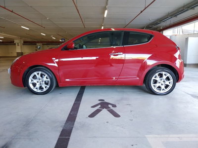 Alfa Romeo MiTo 1.6 JTDm 16V Distinctive Sport Pack (8)