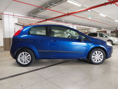Fiat Grande Punto 1.3 MJT 90 CV 3 porte Emotion (9)