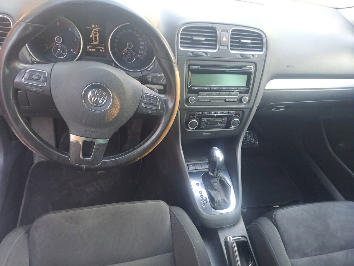 Volkswagen Golf 2.0 TDI 140CV DPF DSG 5p. Highline (6)
