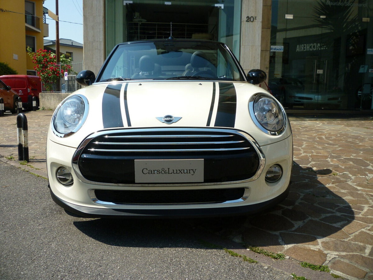 MINI Mini Cabrio 1.5 Cooper Hype Cabrio (2)