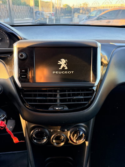 Peugeot 208 82 5 porte Allure (12)