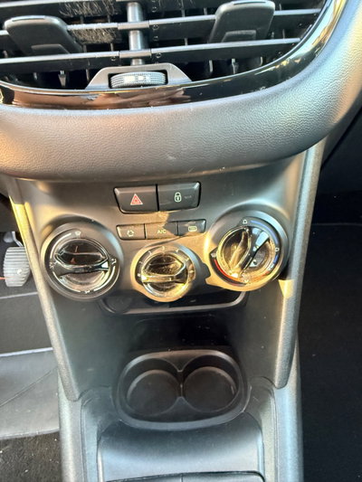 Peugeot 208 82 5 porte Allure (13)