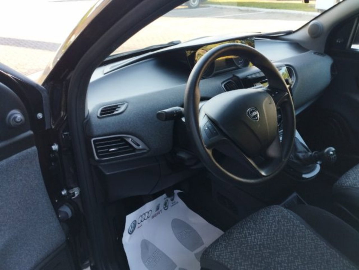 Lancia Ypsilon 1.0 FireFly 5 porte S&S Hybrid Ecochic UnYca (16)