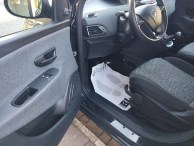 Lancia Ypsilon 1.0 FireFly 5 porte S&S Hybrid Ecochic UnYca (17)