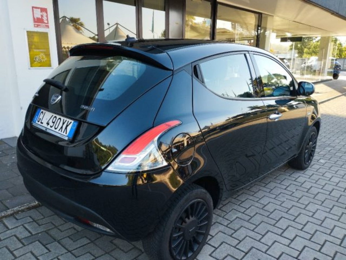 Lancia Ypsilon 1.0 FireFly 5 porte S&S Hybrid Ecochic UnYca (6)