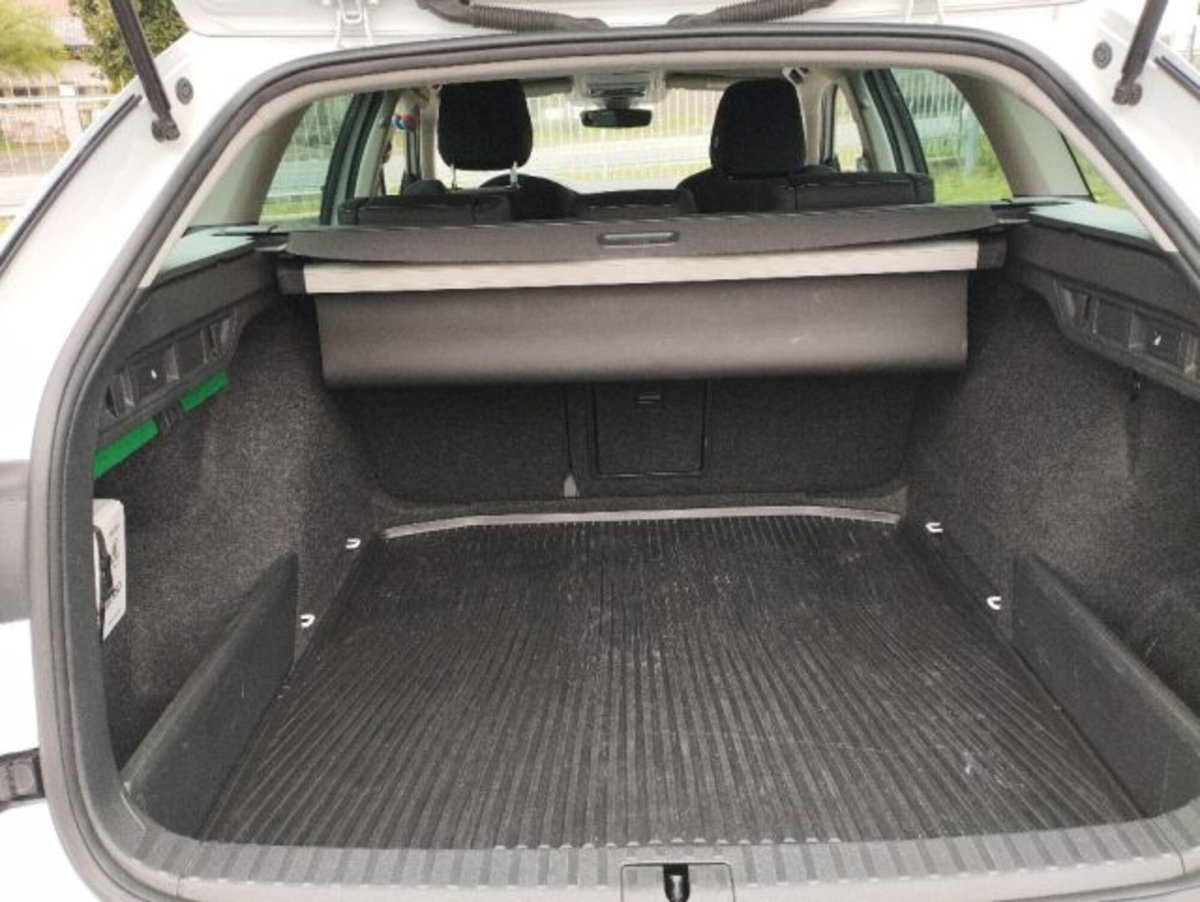 Skoda Octavia Station Wagon 2.0 TDI EVO SCR 150 CV DSG 4x4 Wagon Executive (8)