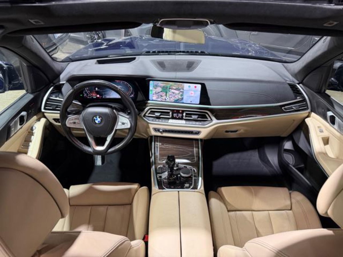 BMW X7 xDrive40i 48V (11)