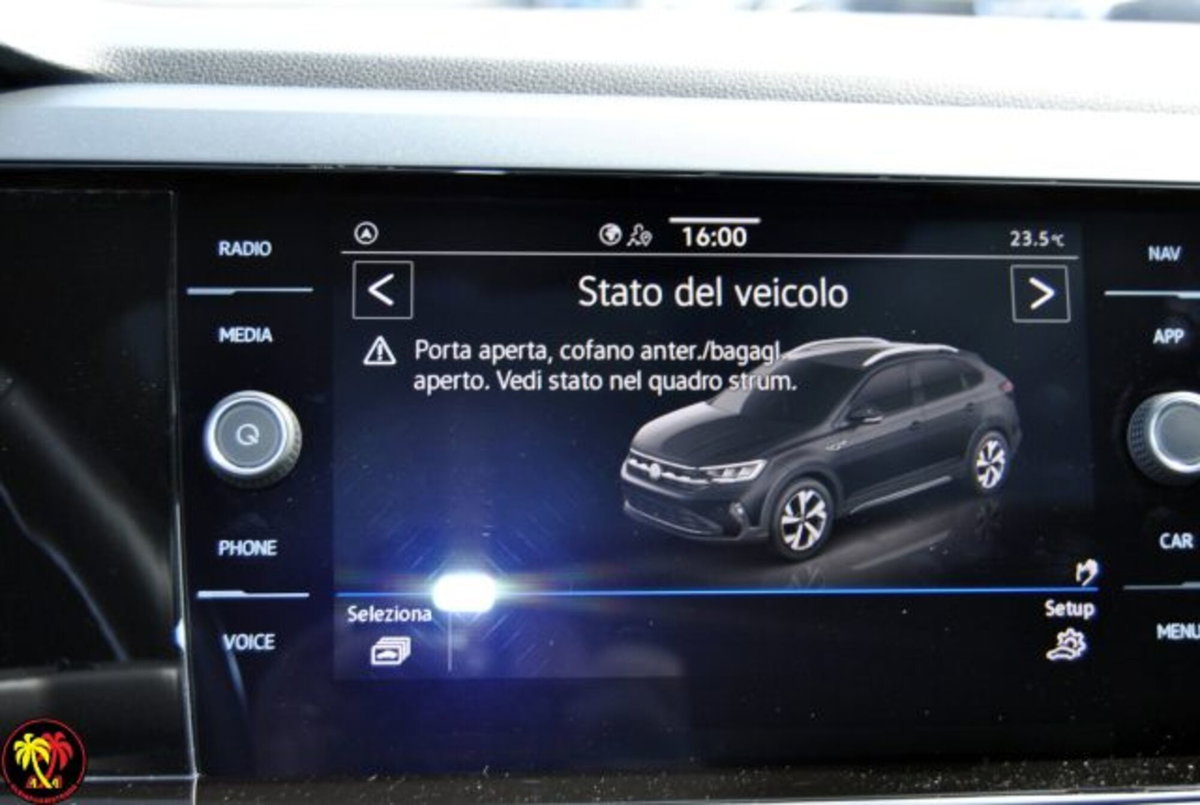 Volkswagen Taigo 1.0 tsi R-Line 115cv (14)