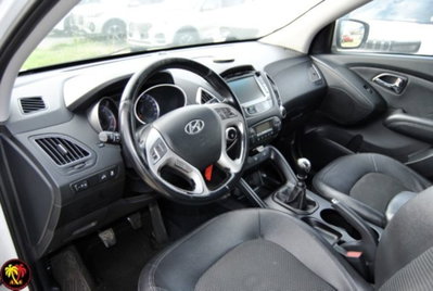 Hyundai ix35 1.7 CRDi 2WD Comfort (2)