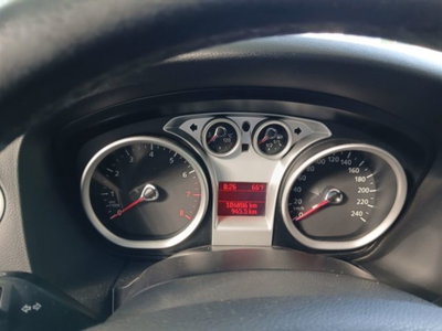 Ford Focus Station Wagon 1.6 (100CV) SW Titanium (10)