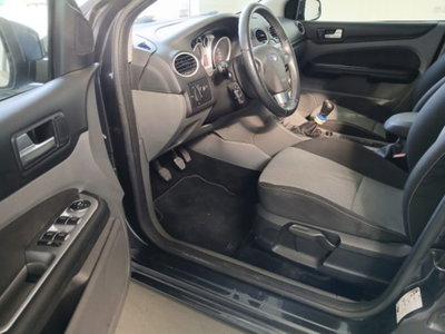 Ford Focus Station Wagon 1.6 (100CV) SW Titanium (12)