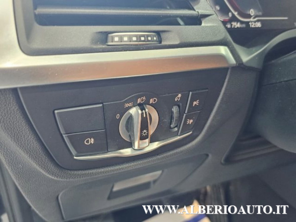 BMW X4 xDrive20d 48V (19)